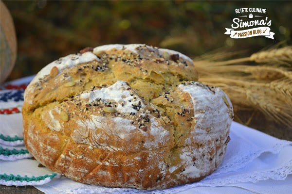 Paine cu dovleac, nuci si seminte