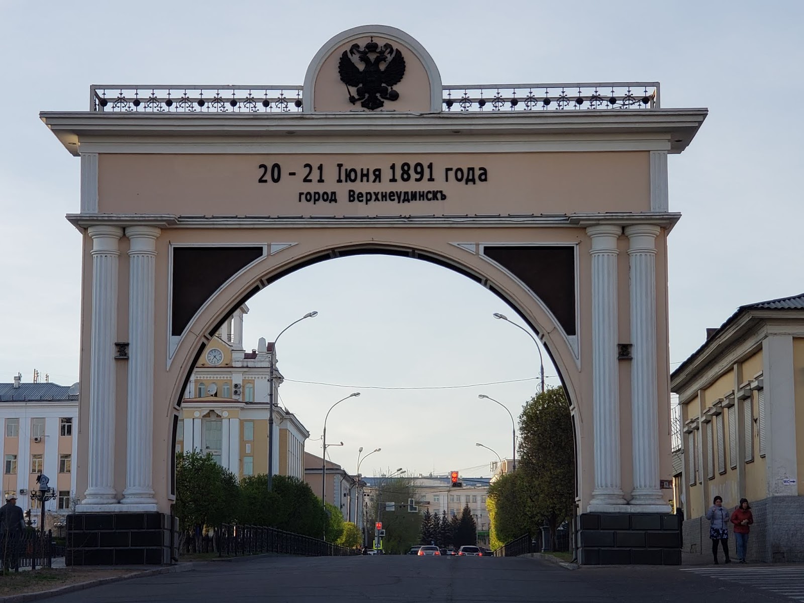 Триумфальная арка царские ворота Бурятии