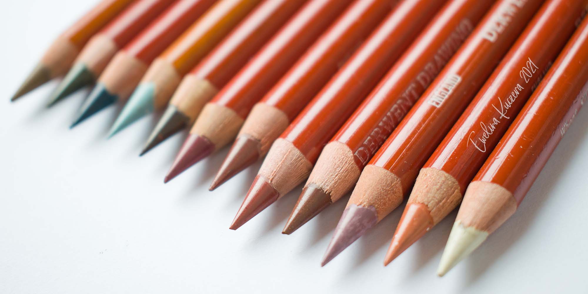 Derwent pencils comparison and reviews for serious artists