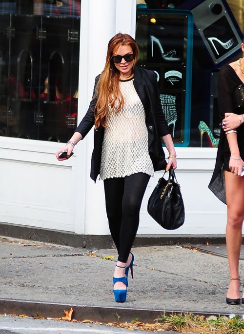 Gossip Journal: Lindsay Lohan shopping in New York City