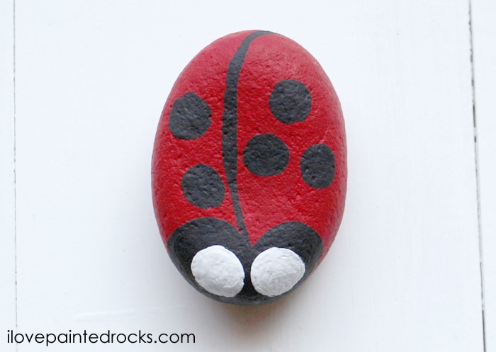how to paint a ladybug on a rock