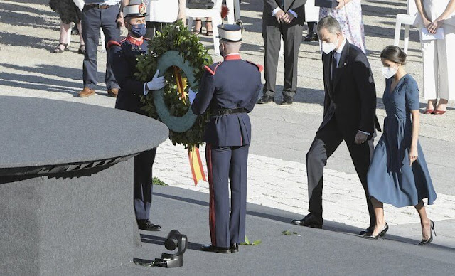 AGENDA DE SM. REYES FELIPE y LETIZIA:(Continúa Aquí) - Página 17 Letizia-4