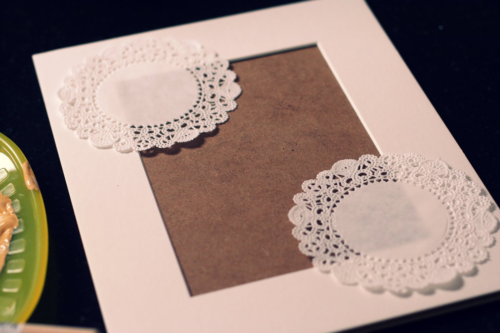 a bit of sunshine: make something monday :: doily printed picture frame mat
