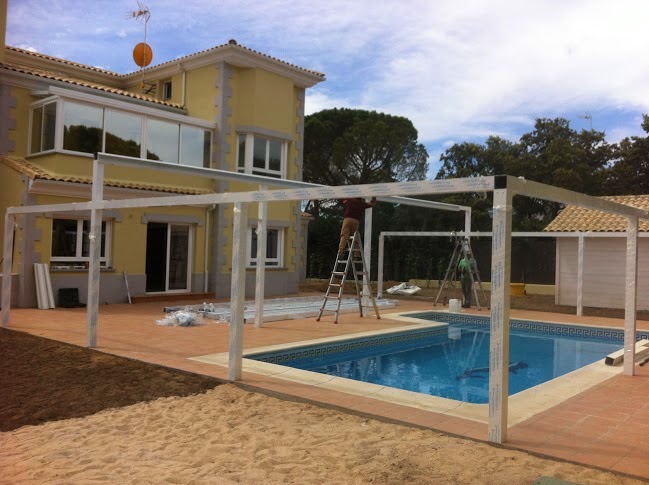 Cerramiento de vivienda para la Ampliación del salón en casa de campo