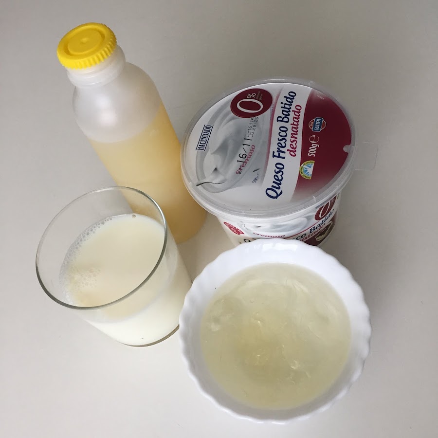 Mousse fit de granada y queso