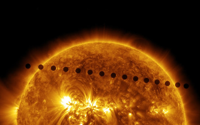 Когда Венера находится точно между Солнцем и Землей, можно наблюдать редкое астрономическое явление – «транзит Венеры», своего рода солнечное затмение, когда Венера перемещается по диску Солнца в виде маленького черного пятнышка. Credit: NASA
