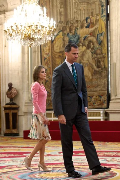 Queen Letizia wore Hugo Boss skirt and blouse