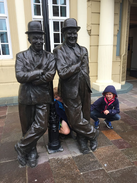 Laurel and Hardy statue