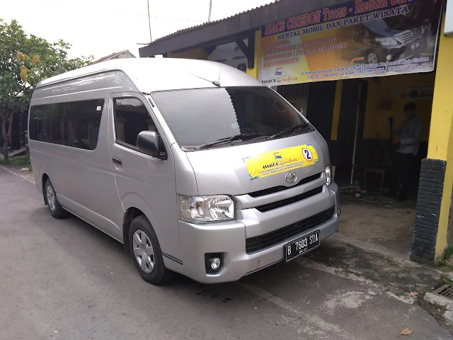 RENTAL MOBIL HIACE COMMUTER DI CIREBON