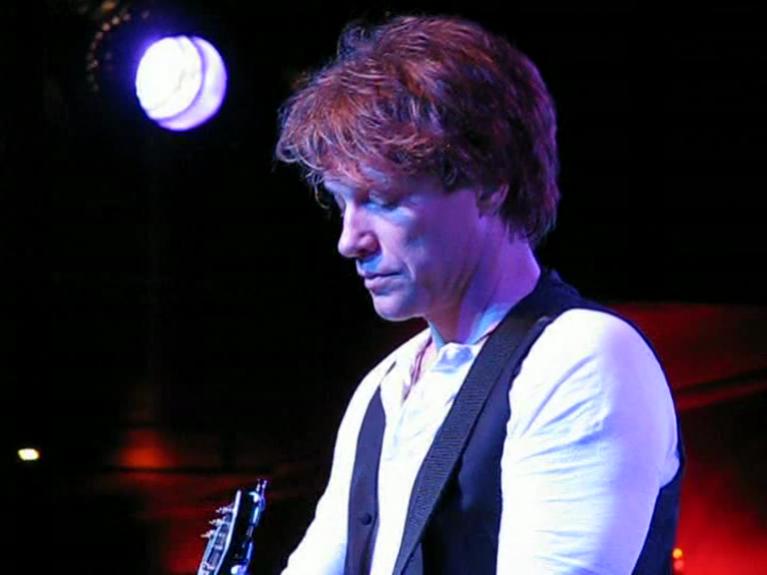 T.U.B.E. Jon Bon Jovi 20090223 Sayreville, NJ (DVDfull proshot)