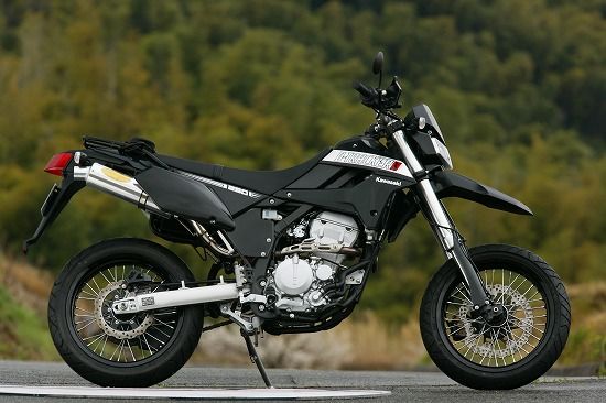 Kelebihan dan Kekurangan Supermoto Kawasaki D-Tracker X 250