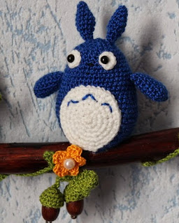 http://translate.googleusercontent.com/translate_c?depth=1&hl=es&rurl=translate.google.es&sl=ru&tl=es&u=http://amigurumik.com/totoro-brelki-shemy-vjazanija/&usg=ALkJrhi7QxNbL-sUTxmidj2poBy3gDeSOg