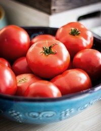 buah tomat bermanfaat sebagai antikanker