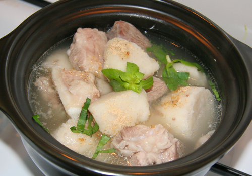 CANH KHOAI MÔN HẦM XƯƠNG