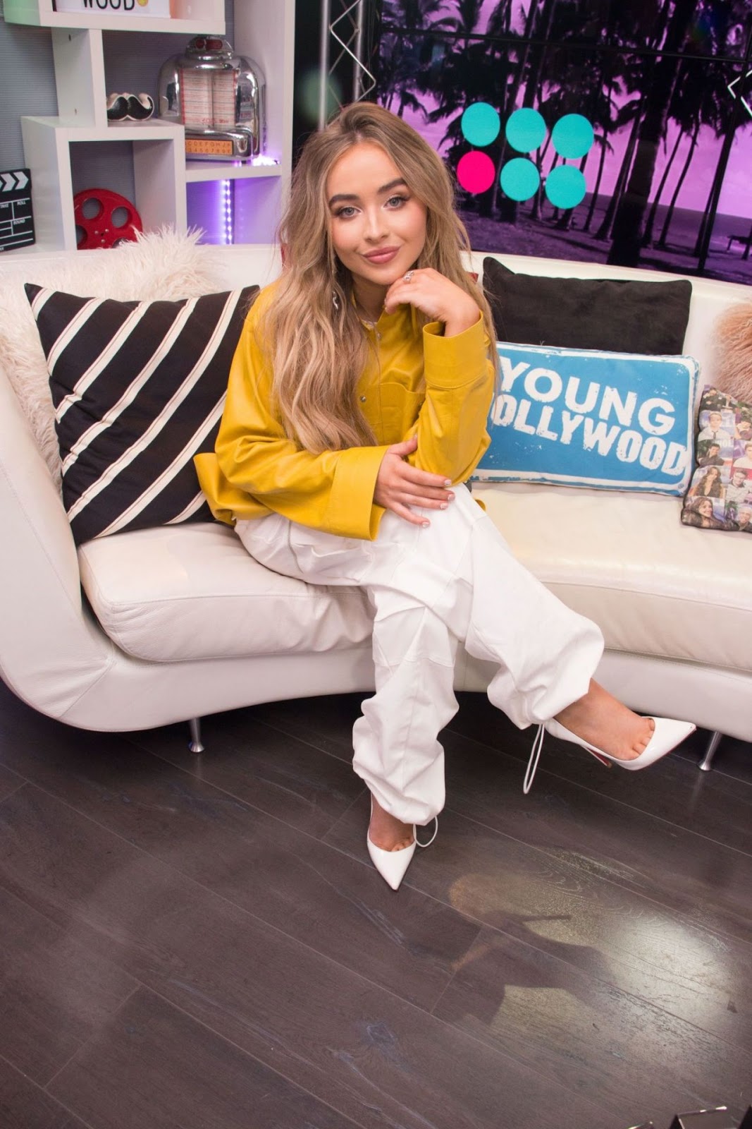 Red Carpet Dresses: Sabrina Carpenter - Netflix’s “Tall Girl” Photocall