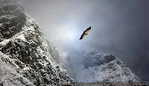 Vuelo entre las Nubes photo credit: fainmen via Flickr cc