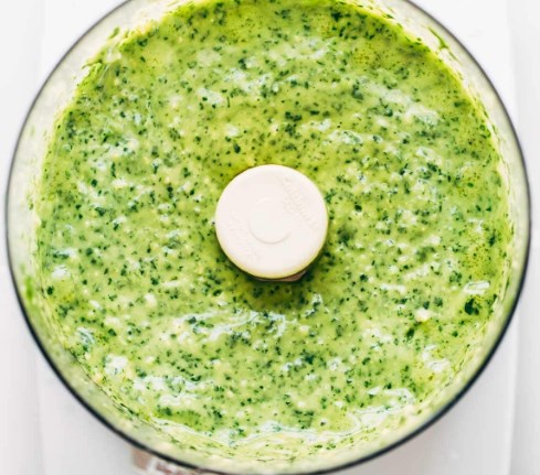 5 Minute Magic Green Sauce #veggies #healthy 5 Minute Magic Green Sauce #veggies #healthy