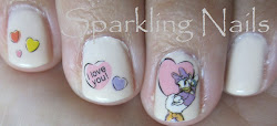 nails duck daisy disney