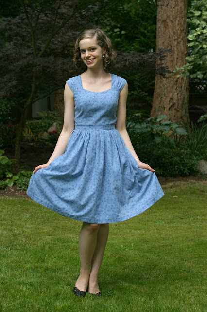 Adventures of a Young Seamstress: Completed: Cambie Dress, Take I
