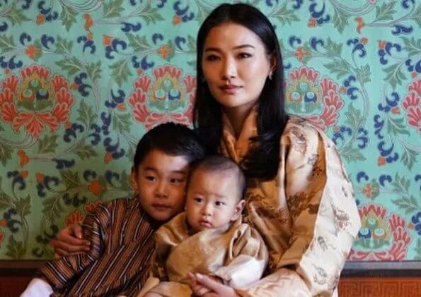 King Jigme Khesar Namgyel Wangchuck, Queen Jetsun Pema Wangchuck, Jigme Namgyel Wangchuck and Jigme Ugyen Wangchuck