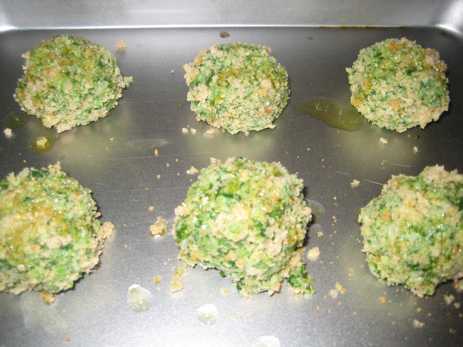 EVERYDAY ALLERGIC Greek Spinach Rice Balls