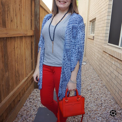 awayfromblue Instagram | skinny jeans and kimono outfit grey tee with blue and red micro avery bag