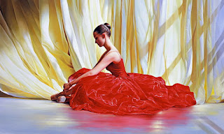Mujer Bailarina de Ballet con Vestido Rojo
