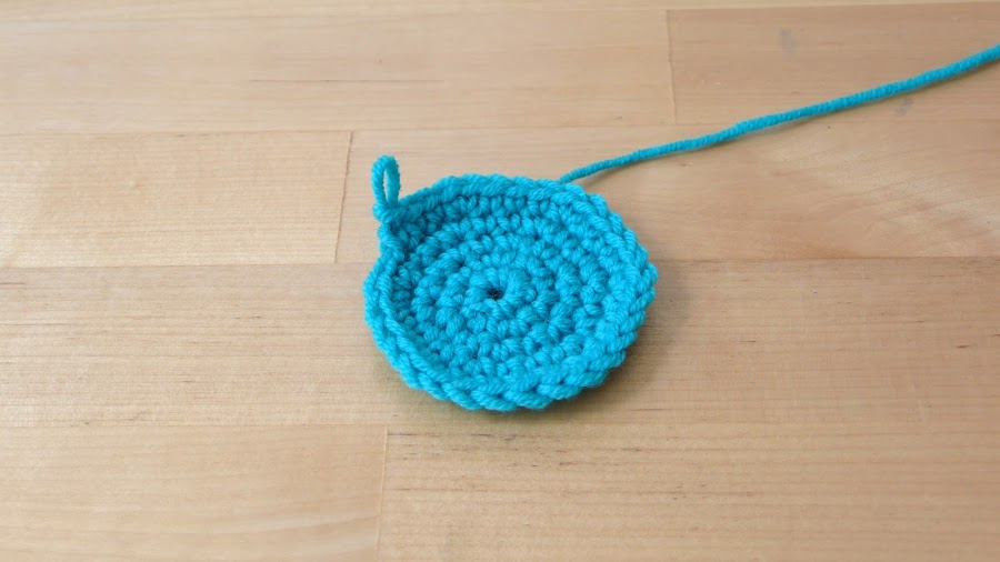 Tejer en circulo funda de ganchillo