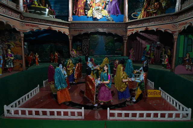 Diorama tentang Rama di Tulsi Manas Mandir Diorama tentang Rama di Tulsi Manas Mandir