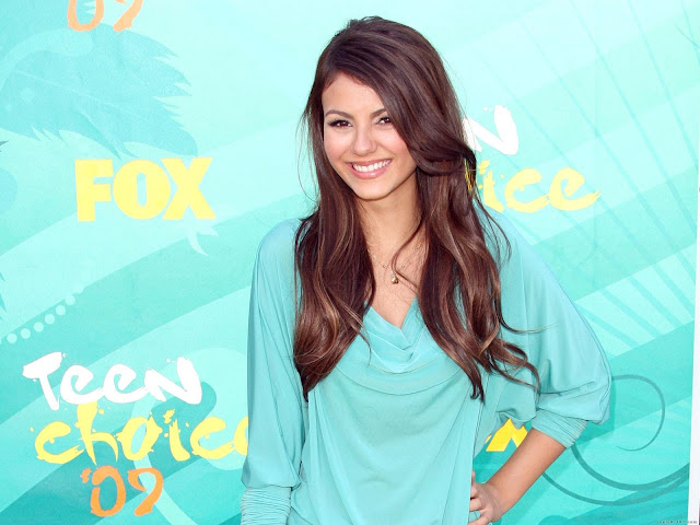 Victoria Justice Hd Wallpapers