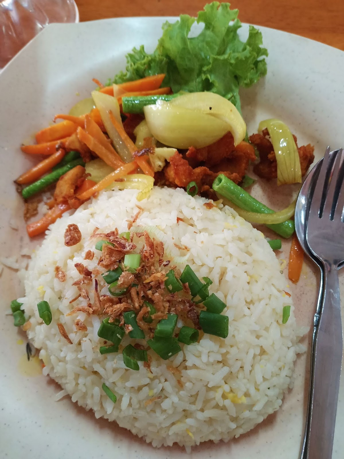 Lunch Nasi Goreng Ayam Kunyit Paling Simple