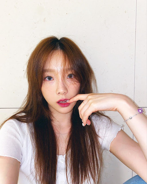 SNSD Taeyeon's gorgeous pictures are your Vitamins for today ...