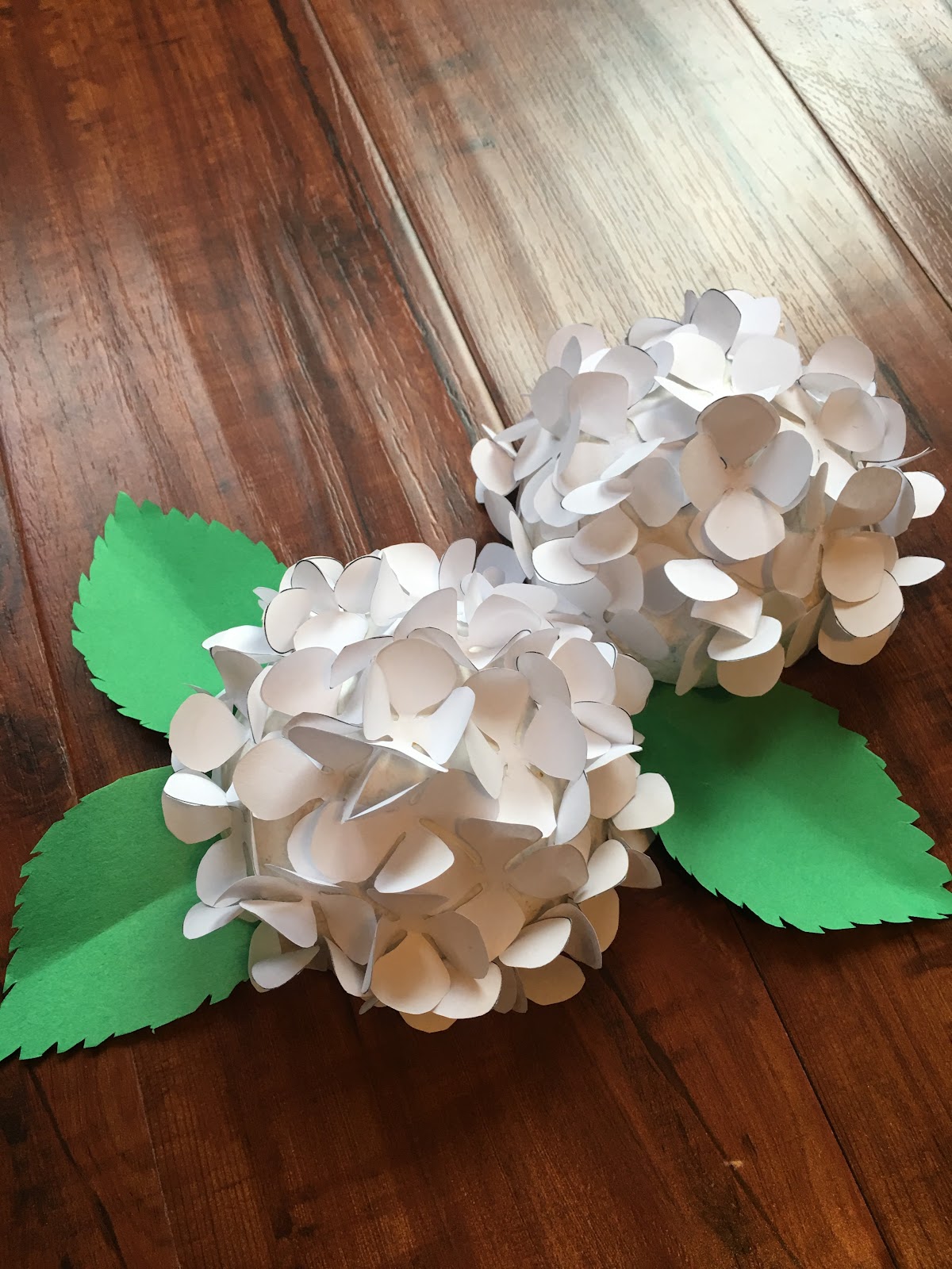 SimpleJoys Paper Hydrangea
