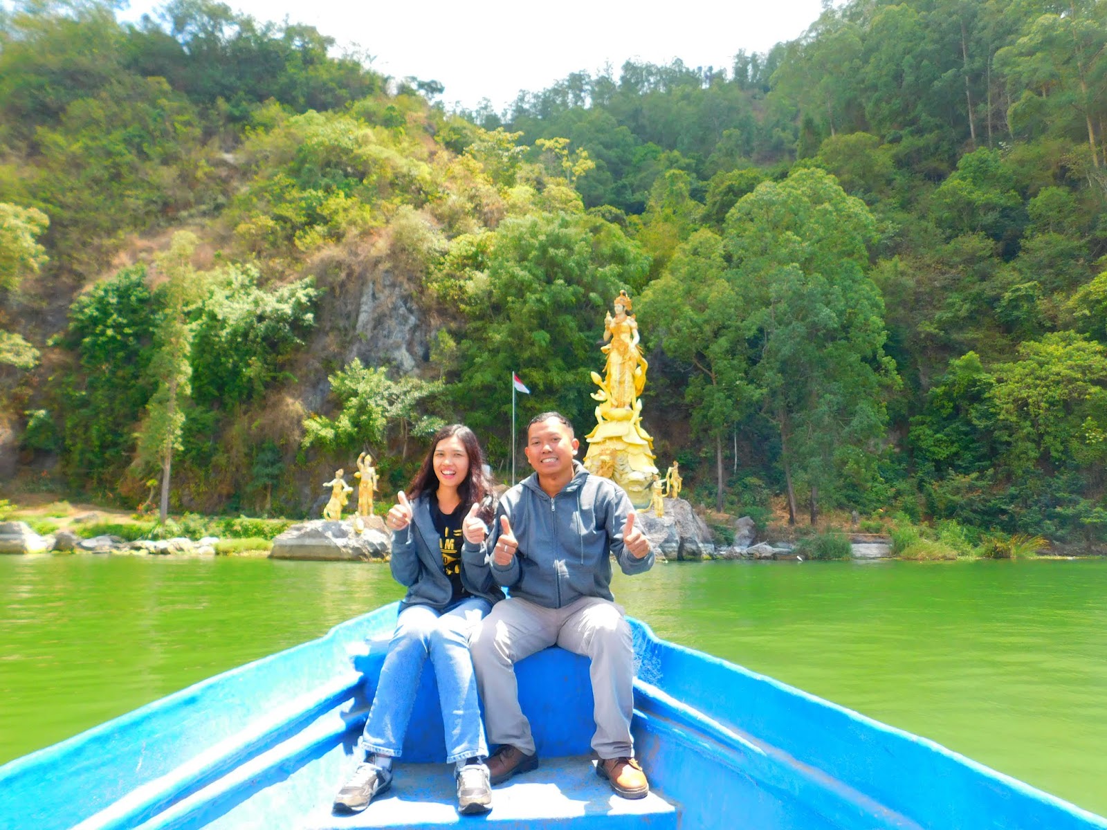 Patung Dewi Danu, Landscape Sang Dewi di Tepian Danau Batur sebagai