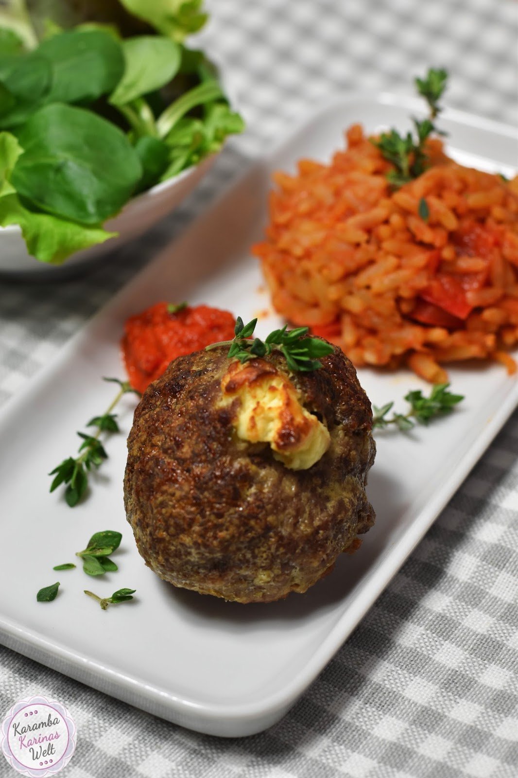 KarambaKarina&amp;#39;s Welt: Frikadellen mit Feta aus dem Backofen