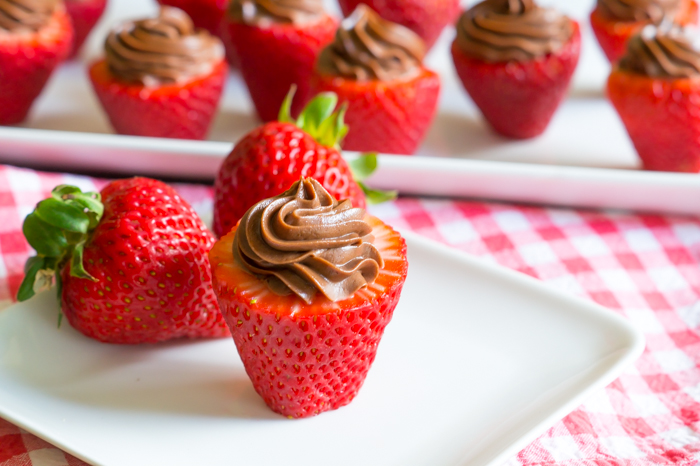 chocolate cheesecake-filled strawberries