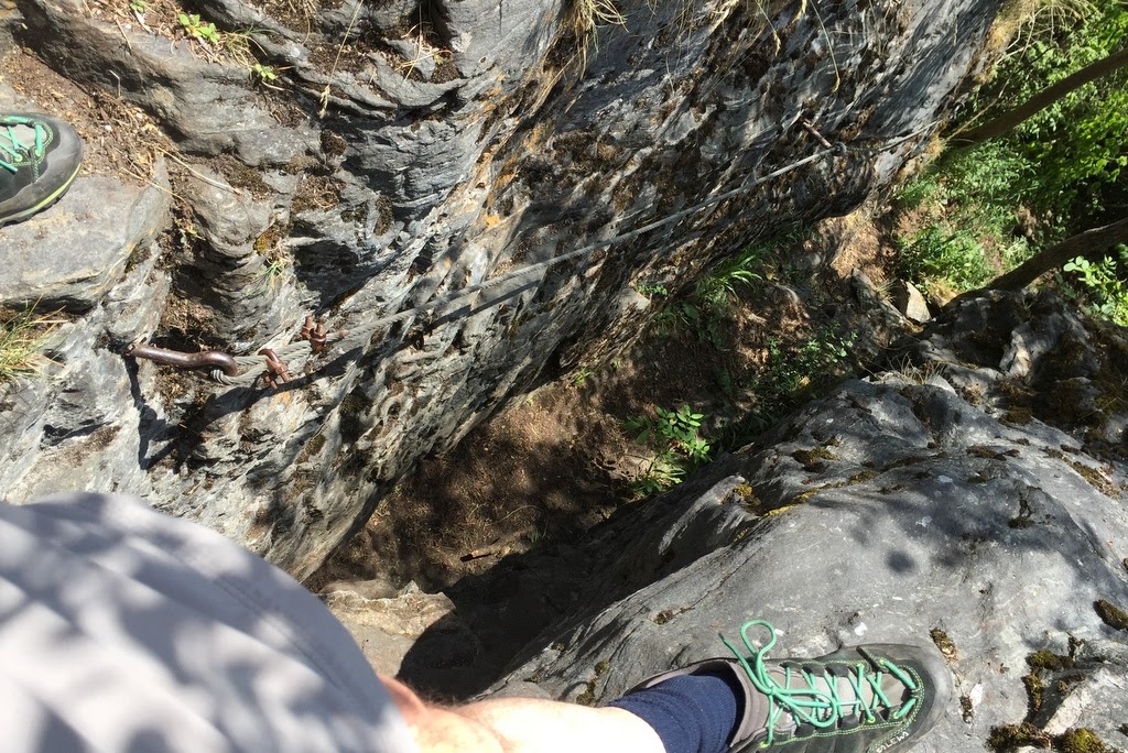 Goldmari Textpoterie Shop