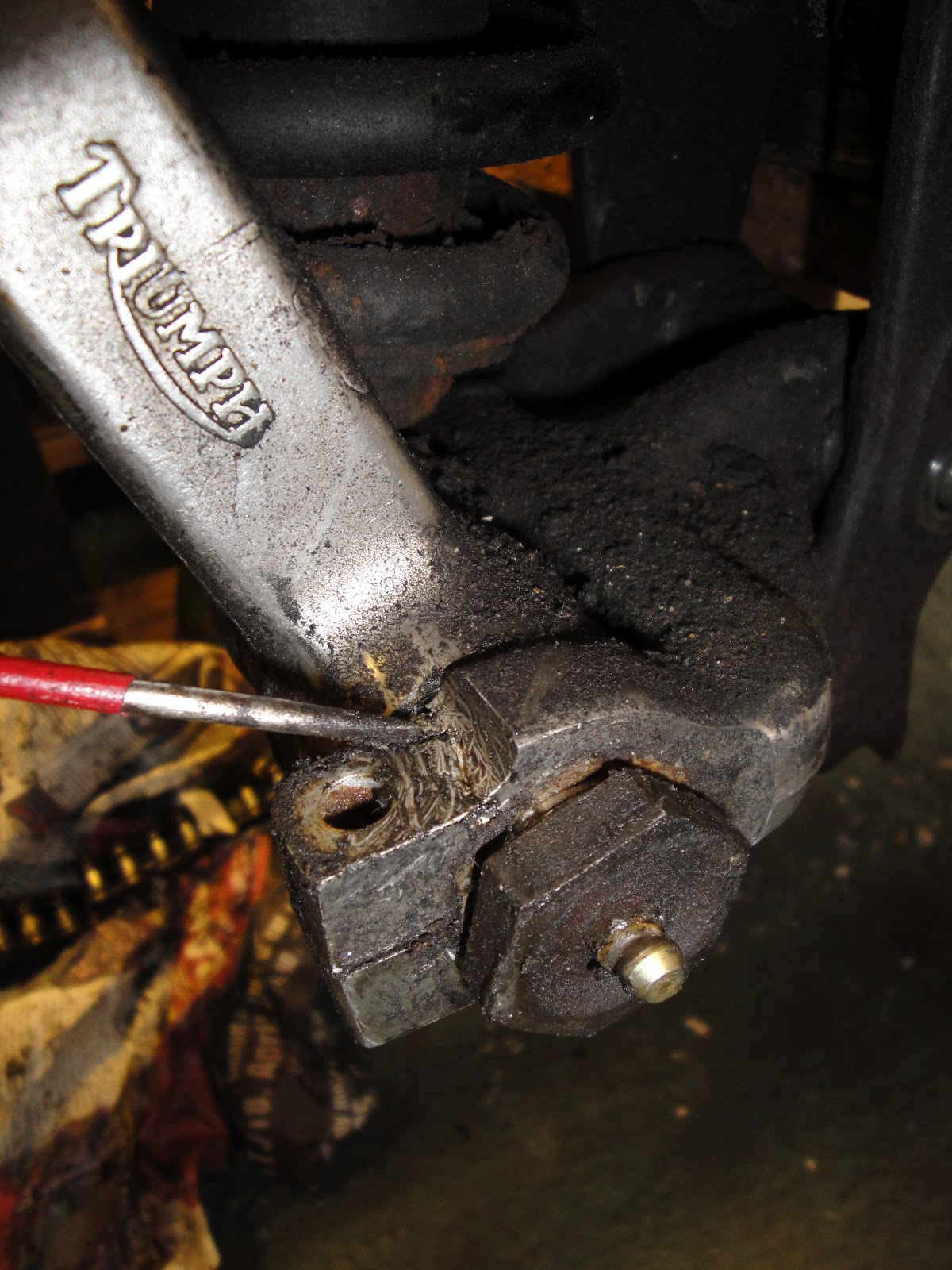 TriMotoRevival: Rear suspension linkage