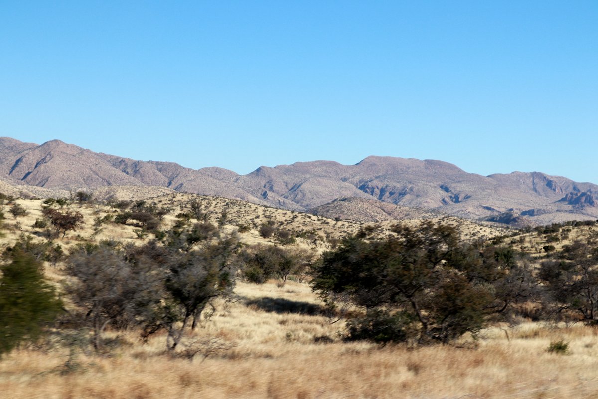 Вшестером по Намибии на джипах в пандемию