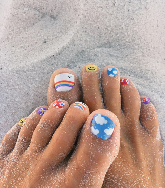 Happy Toes Nail Art