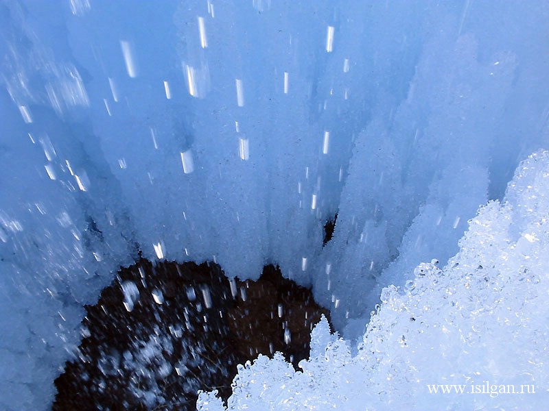 Ледяной фонтан 2005. Национальный парк "Зюраткуль". Челябинская область
