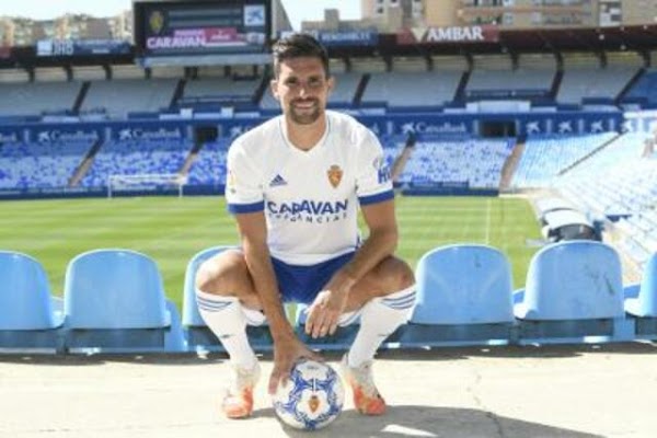 Adrián González: "Tengo muchísimo que agradecer al Málaga, ha sido un orgullo ser el capitán"