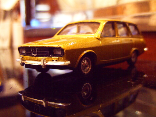 Miniature Renault 12 break Gendarmerie 1/43 - Collection