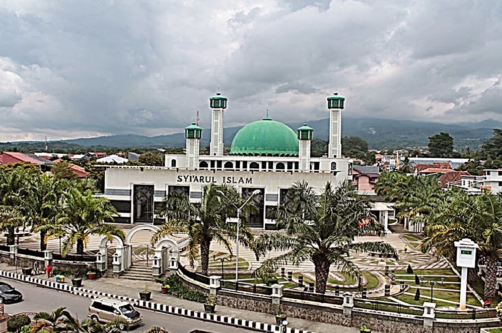 TAKJUB INDONESIA MASJID SYI ARUL ISLAM KUNINGAN JAWA BARAT TAKJUB INDONESIA MASJID SYI ARUL ISLAM KUNINGAN JAWA BARAT