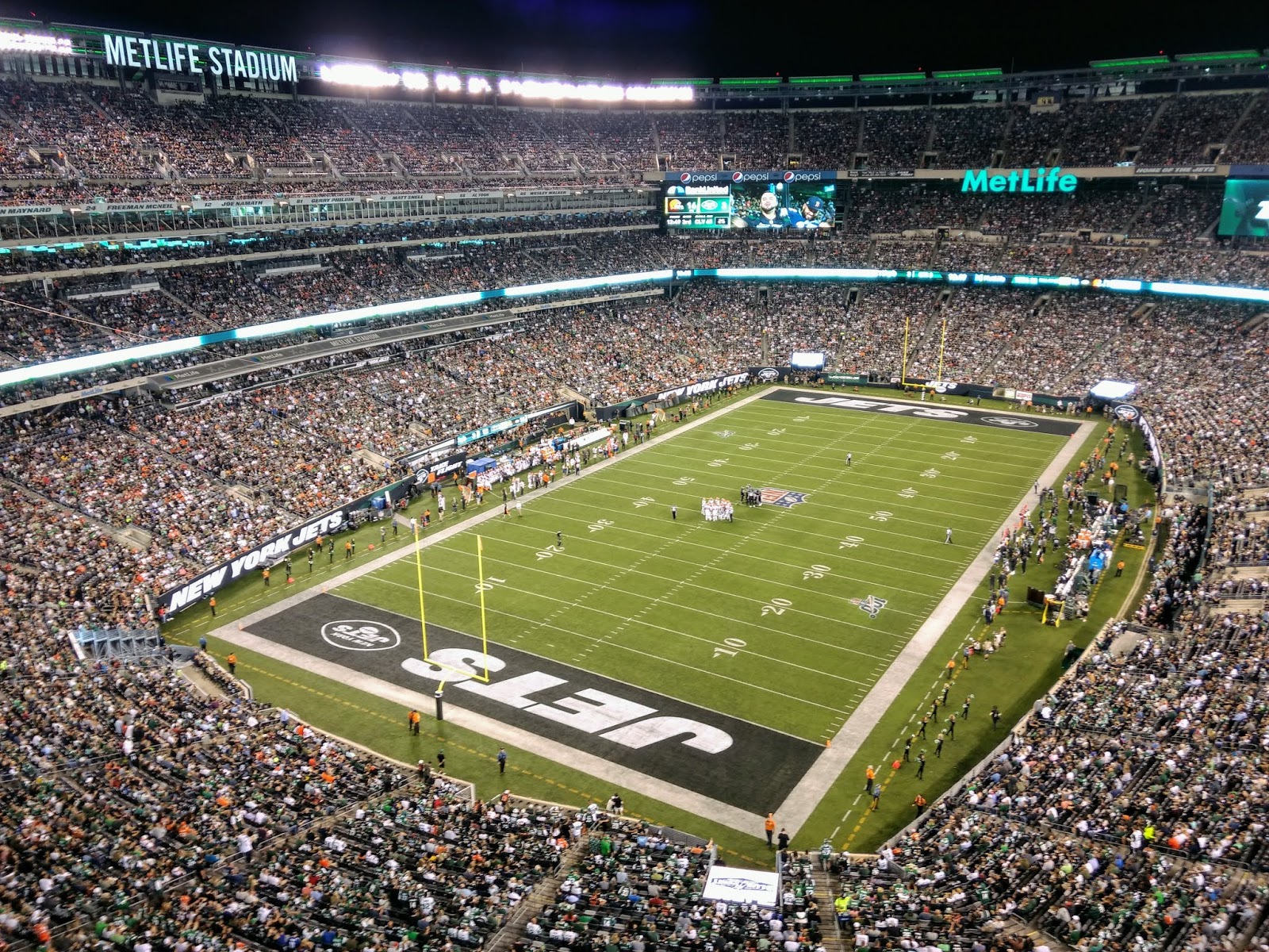 MetLife Stadium, East Rutherford, New Jersey  New york giants football, New  york giants, Giants stadium