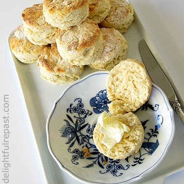 Small Batch Cast Iron Skillet Cornbread - Scotch & Scones