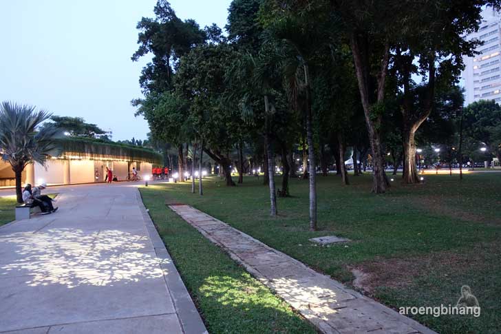 monumen pembebasan irian barat