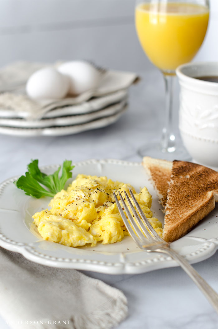 Secret Ingredient and Tips for the Best Scrambled Eggs | anderson + grant