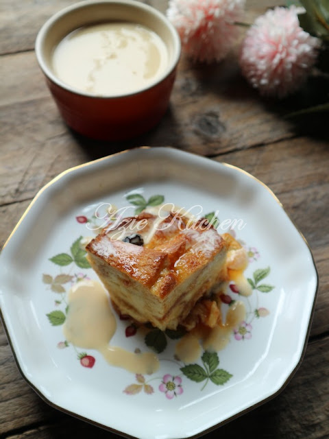 Puding Roti Mentega  Dengan Gula Hangus Yang Sedap