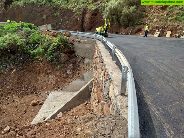 El Cabildo concluye la reposición del tramo de la carretera de la costa de Puntallana afectado por un derrumbe